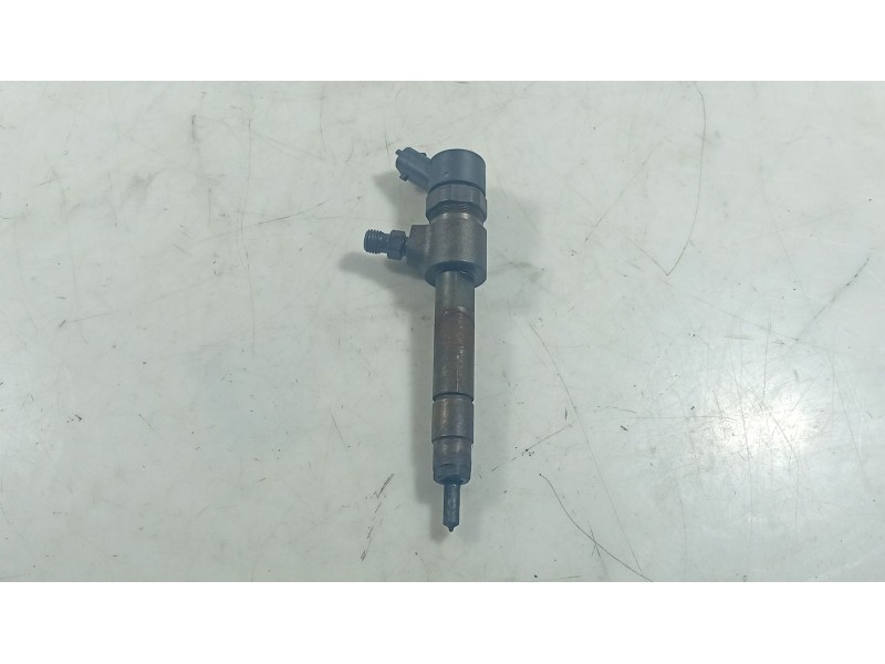 Recambio de inyector para opel vectra c gts (z02) 1.9 cdti (f68) referencia OEM IAM   
