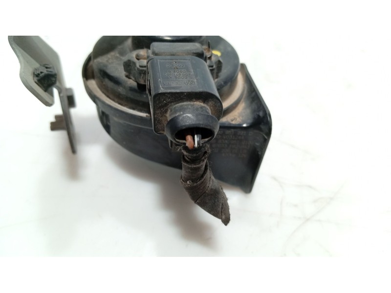 Recambio de claxon para audi q3 sportback (f3n) 35 tdi referencia OEM IAM   