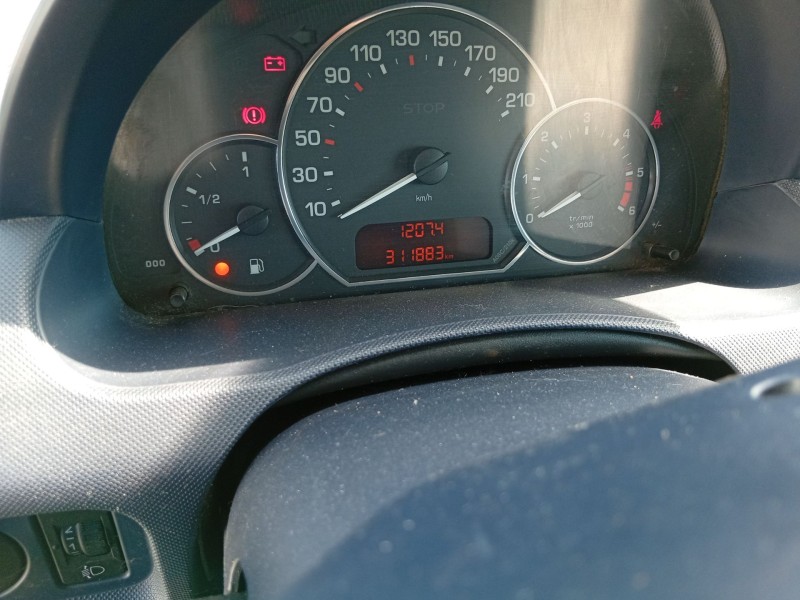 peugeot 1007 (km_) del año 2008