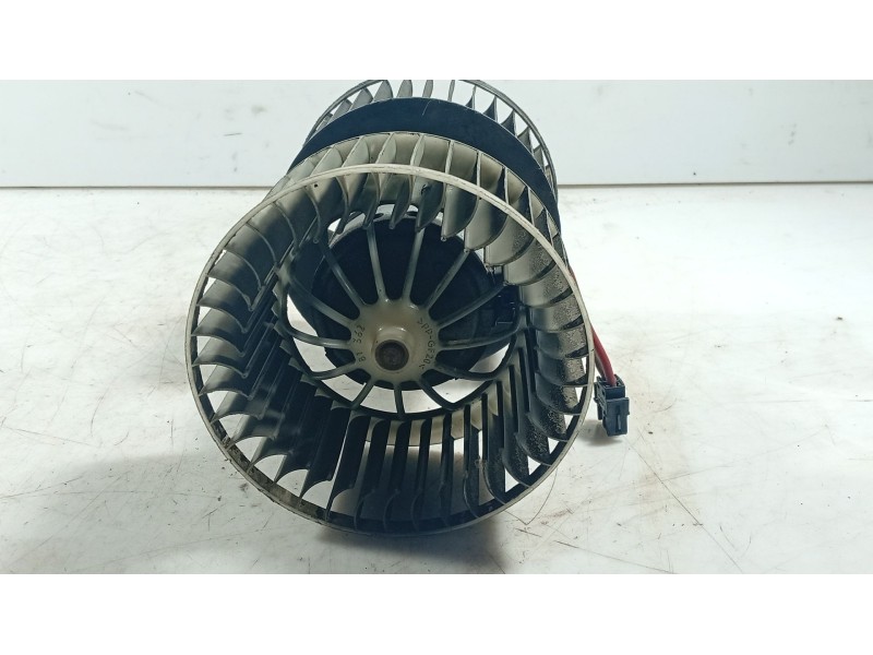Recambio de ventilador calefaccion para bmw 3 (e46) 330 d referencia OEM IAM   