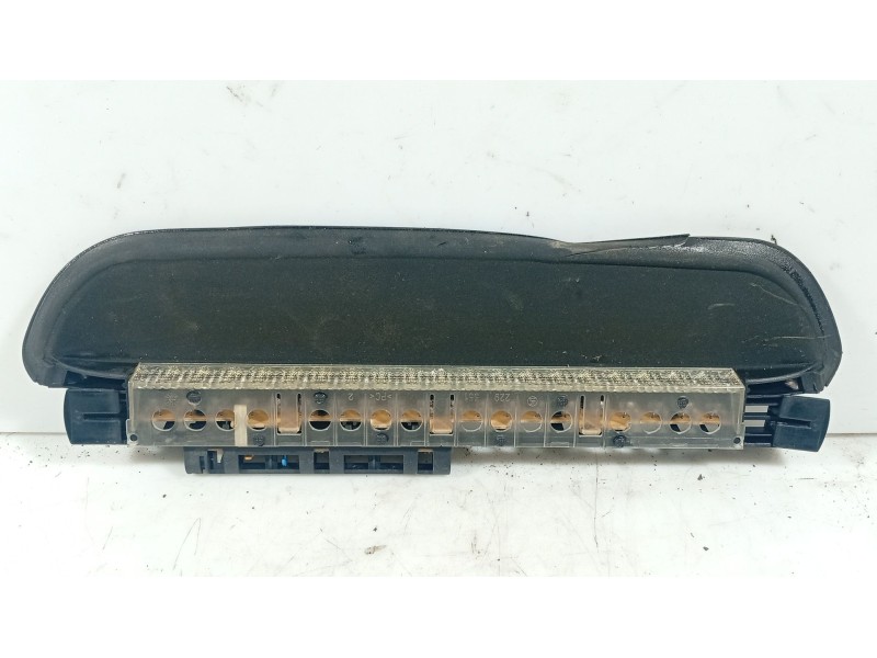 Recambio de piloto trasero central para bmw 3 (e46) 330 d referencia OEM IAM   