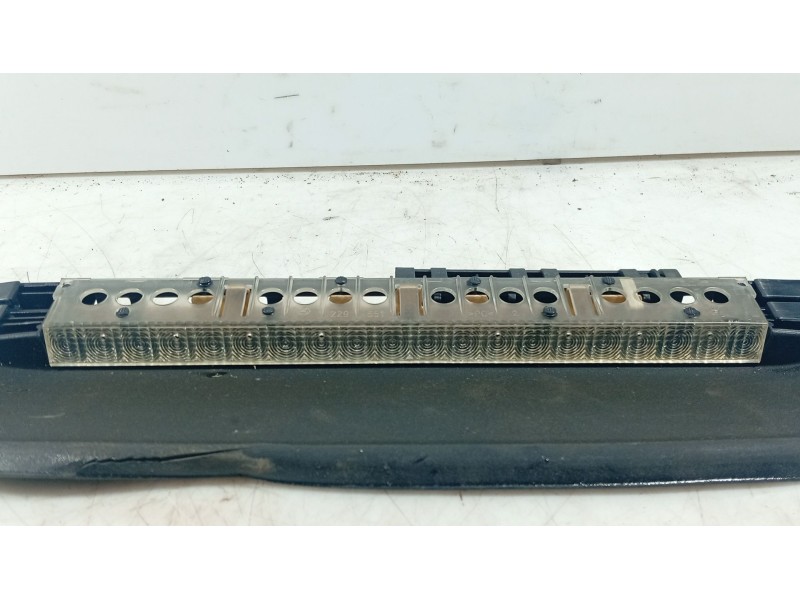 Recambio de piloto trasero central para bmw 3 (e46) 330 d referencia OEM IAM   
