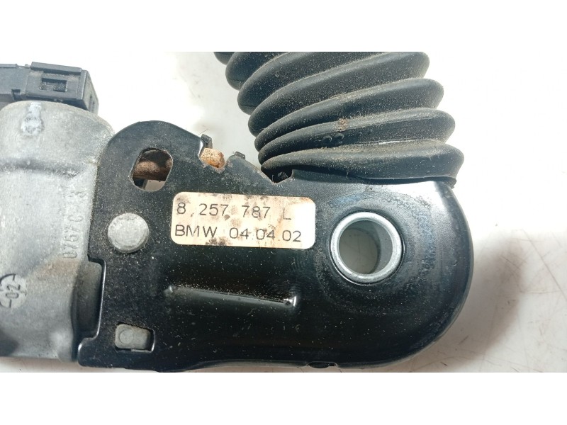 Recambio de anclaje cinturon delantero izquierdo para bmw 3 (e46) 330 d referencia OEM IAM   