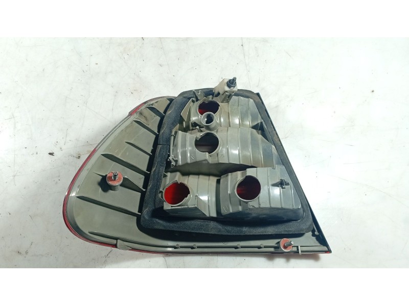 Recambio de piloto trasero derecho para bmw 3 (e46) 330 d referencia OEM IAM   