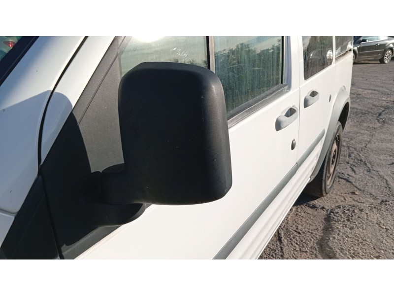 ford tourneo connect del año 2005