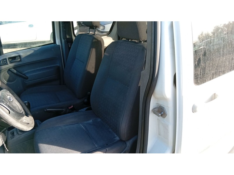 ford tourneo connect del año 2005
