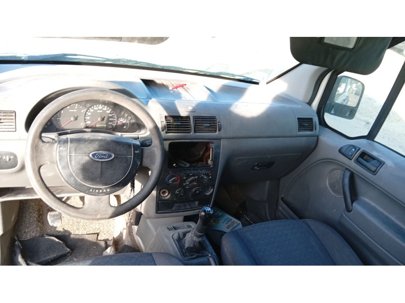 ford tourneo connect del año 2005