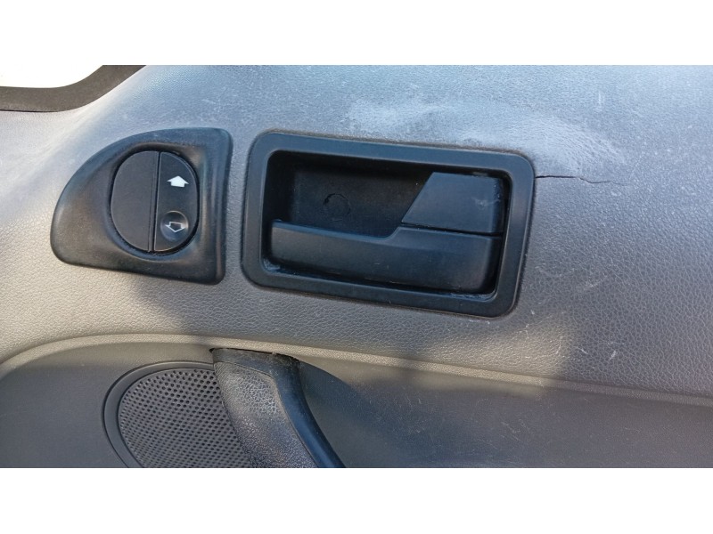 ford tourneo connect del año 2005