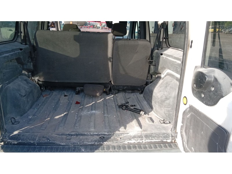 ford tourneo connect del año 2005