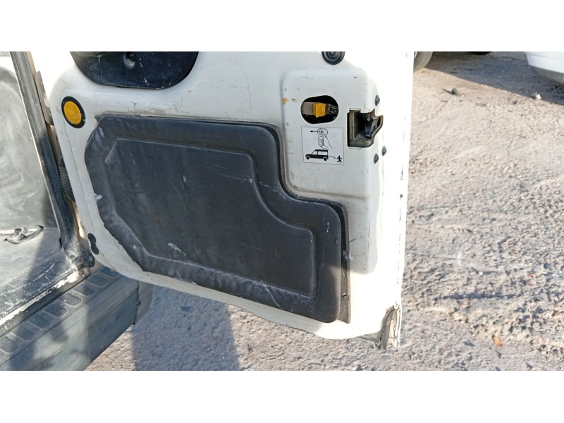 ford tourneo connect del año 2005