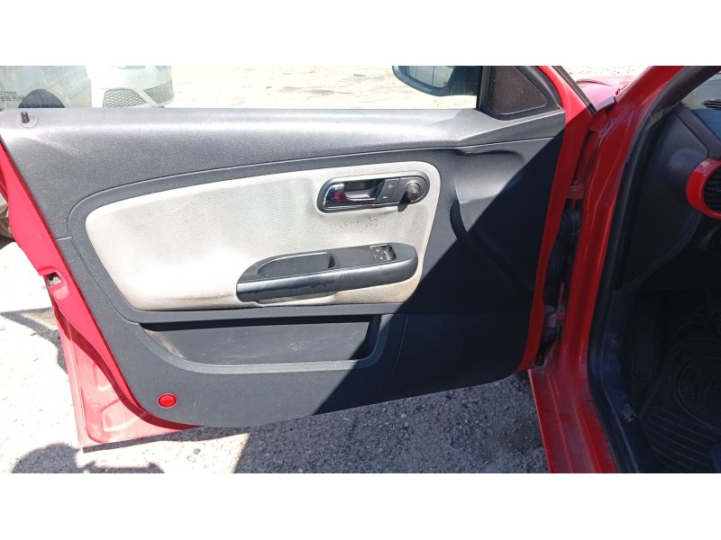 seat ibiza iii (6l1) del año 2002