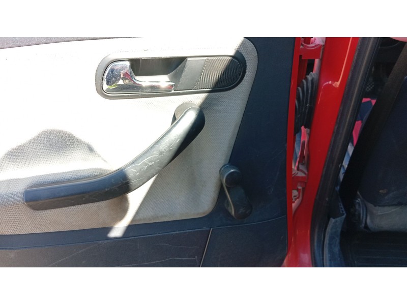 seat ibiza iii (6l1) del año 2002