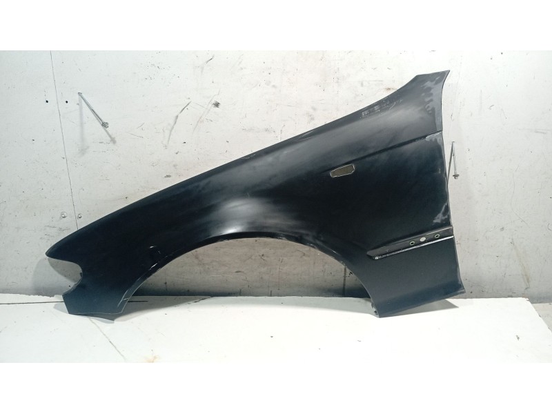 Recambio de aleta delantera izquierda para bmw 3 (e46) 330 d referencia OEM IAM   