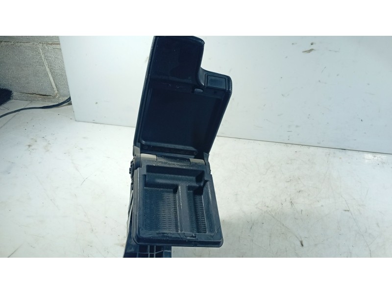 Recambio de apoyabrazos central para bmw 3 (e46) 330 d referencia OEM IAM   