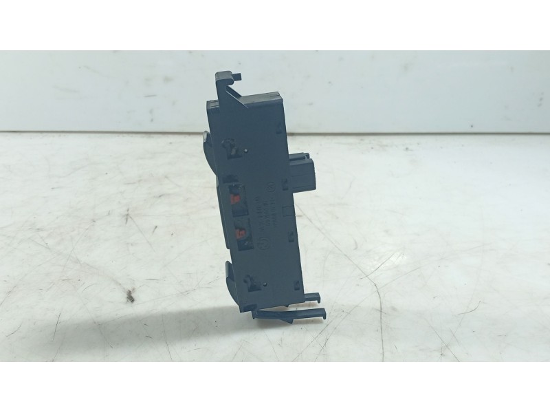 Recambio de mando elevalunas delantero izquierdo para bmw 3 (e46) 330 d referencia OEM IAM   