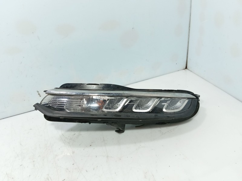 Recambio de faro izquierdo para citroën c3 iii (sx) 1.2 puretech 82 referencia OEM IAM   