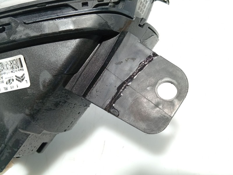 Recambio de faro izquierdo para citroën c3 iii (sx) 1.2 puretech 82 referencia OEM IAM   
