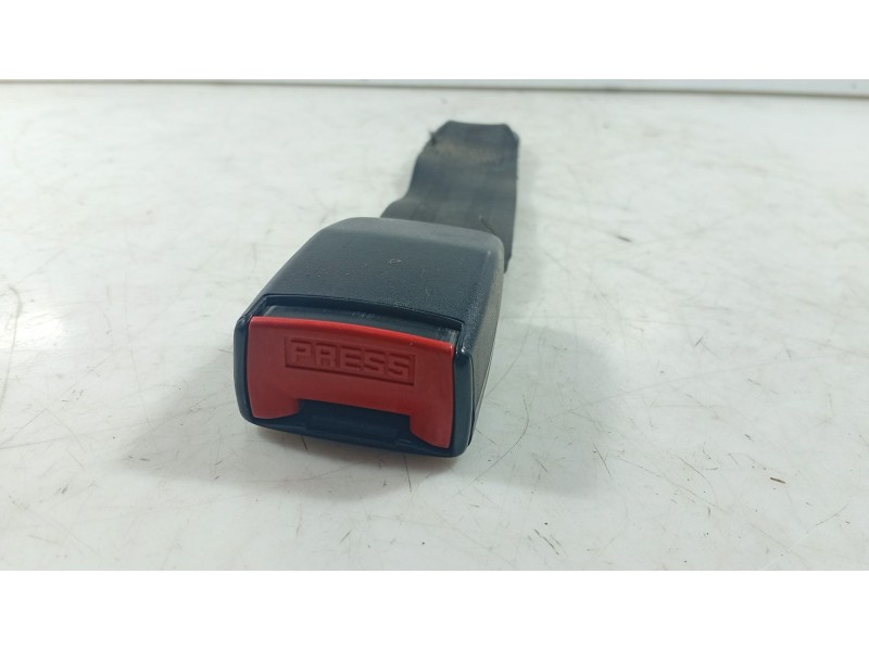 Recambio de anclaje cinturon trasero derecho para citroën zx (n2) 1.9 d referencia OEM IAM   