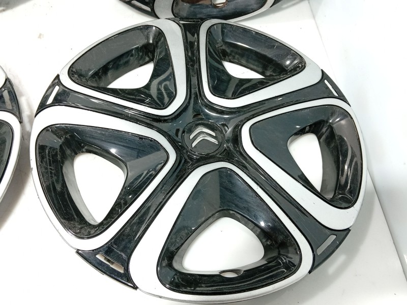 Recambio de tapacubos para citroën c3 iii (sx) 1.2 puretech 82 referencia OEM IAM   