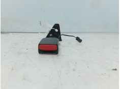 Recambio de anclaje cinturon trasero izquierdo para citroën c3 iii (sx) 1.2 puretech 82 referencia OEM IAM 98151982XT 6323680 