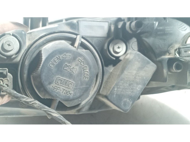 Recambio de faro derecho para chevrolet lacetti (j200) 1.6 referencia OEM IAM   