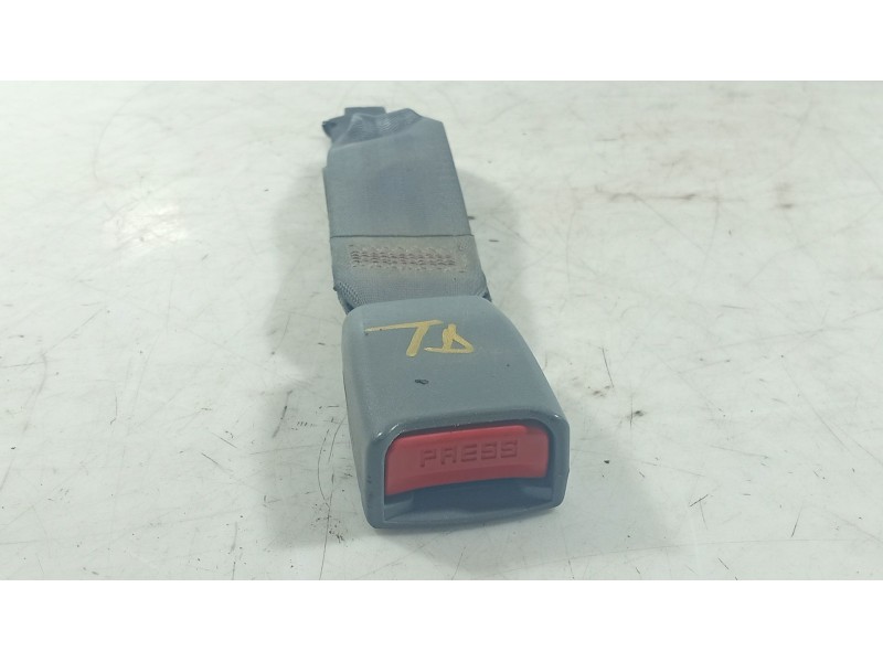 Recambio de anclaje cinturon trasero derecho para chevrolet lacetti (j200) 1.6 referencia OEM IAM   