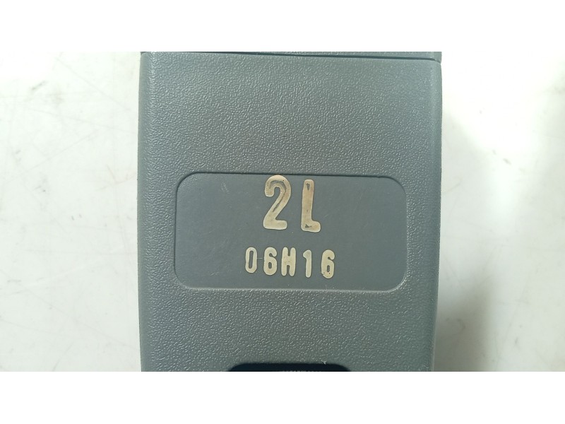 Recambio de anclaje cinturon trasero central para chevrolet lacetti (j200) 1.6 referencia OEM IAM   