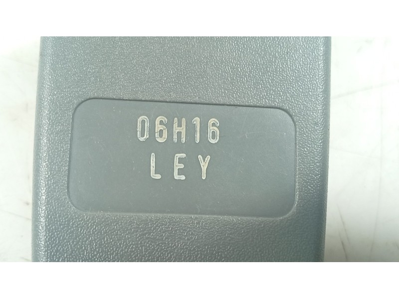 Recambio de anclaje cinturon trasero central para chevrolet lacetti (j200) 1.6 referencia OEM IAM   