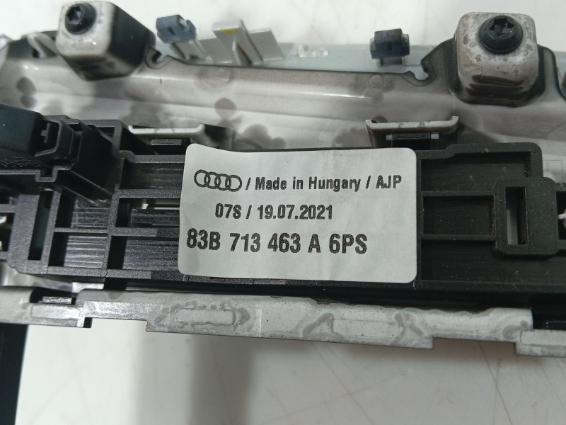 Recambio de moldura para audi q3 sportback (f3n) 35 tdi referencia OEM IAM 83B8642604T4 83B713463A 