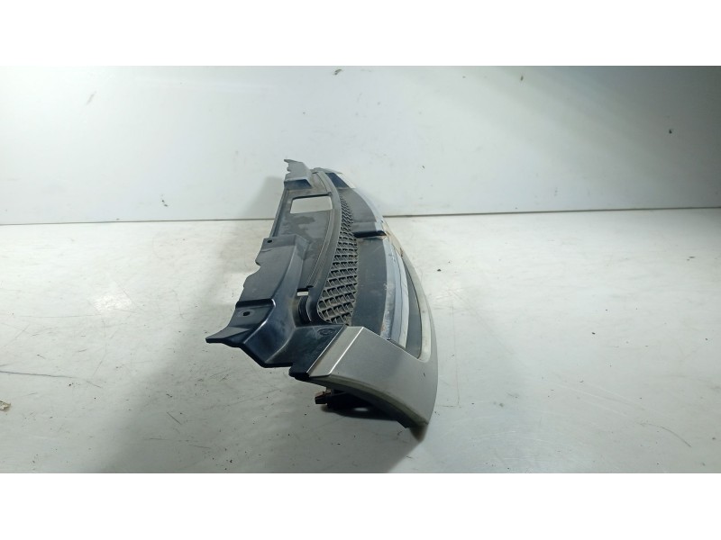 Recambio de moldura para chevrolet lacetti (j200) 1.6 referencia OEM IAM   