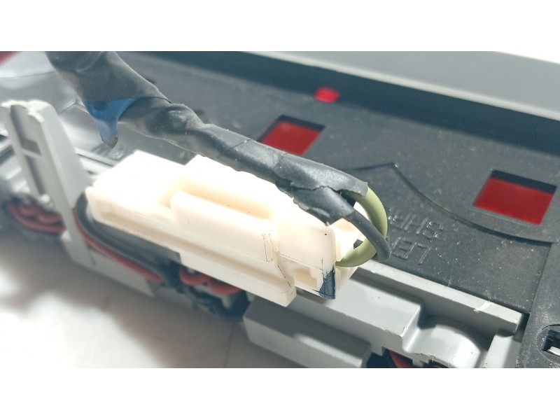 Recambio de piloto trasero central para chevrolet lacetti (j200) 1.6 referencia OEM IAM   