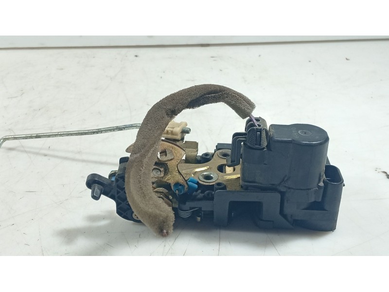 Recambio de cerradura puerta trasera izquierda para chevrolet lacetti (j200) 1.6 referencia OEM IAM   