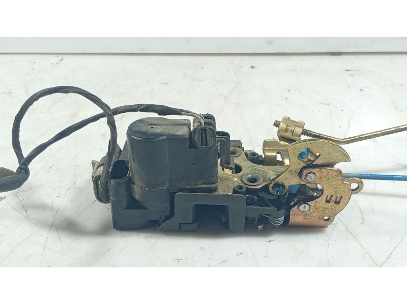 Recambio de cerradura puerta delantera izquierda para chevrolet lacetti (j200) 1.6 referencia OEM IAM   