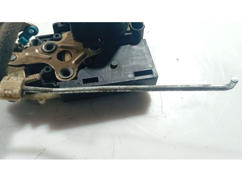 Recambio de cerradura puerta trasera derecha para chevrolet lacetti (j200) 1.6 referencia OEM IAM   
