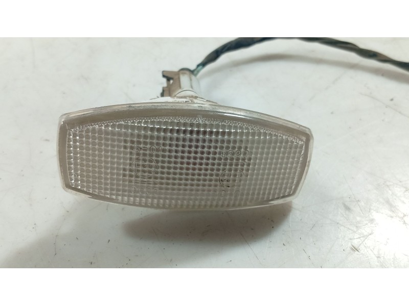 Recambio de piloto lateral delantero izquierdo para chevrolet lacetti (j200) 1.6 referencia OEM IAM   