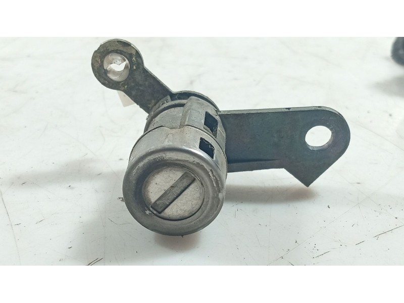 Recambio de conmutador de arranque para chevrolet lacetti (j200) 1.6 referencia OEM IAM   