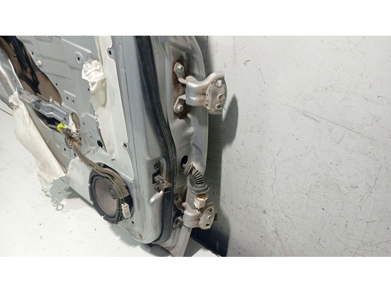 Recambio de puerta trasera izquierda para chevrolet lacetti (j200) 1.6 referencia OEM IAM   