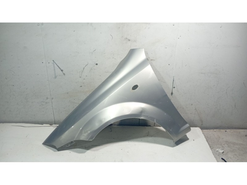 Recambio de aleta delantera izquierda para chevrolet lacetti (j200) 1.6 referencia OEM IAM   