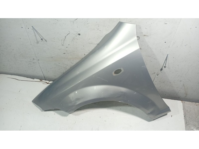 Recambio de aleta delantera izquierda para chevrolet lacetti (j200) 1.6 referencia OEM IAM   
