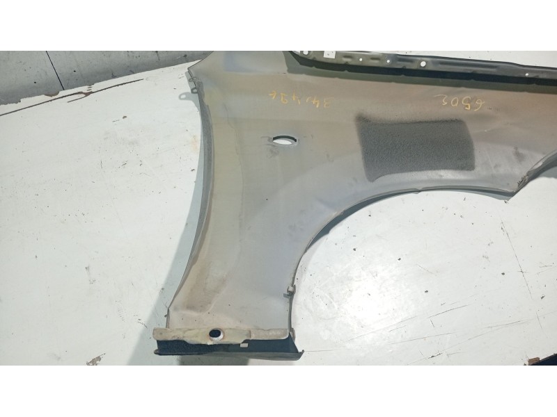 Recambio de aleta delantera izquierda para chevrolet lacetti (j200) 1.6 referencia OEM IAM   
