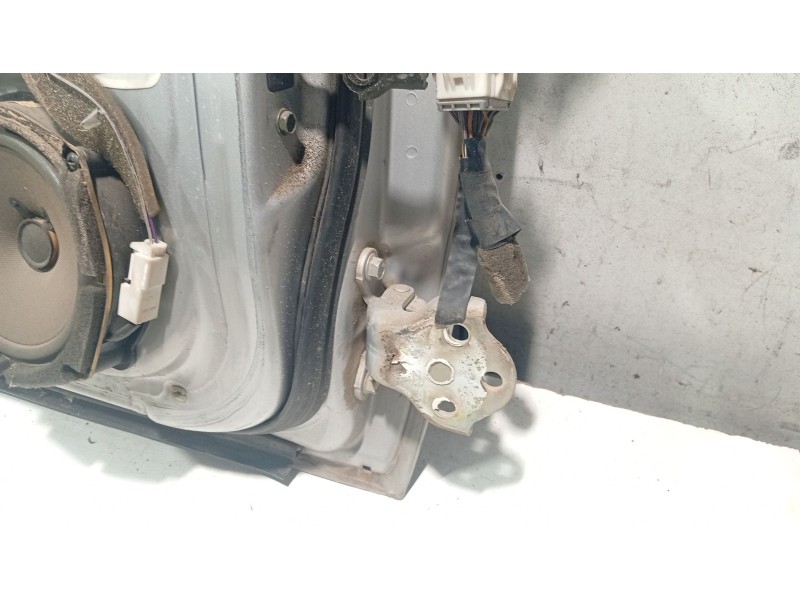 Recambio de puerta delantera izquierda para chevrolet lacetti (j200) 1.6 referencia OEM IAM   