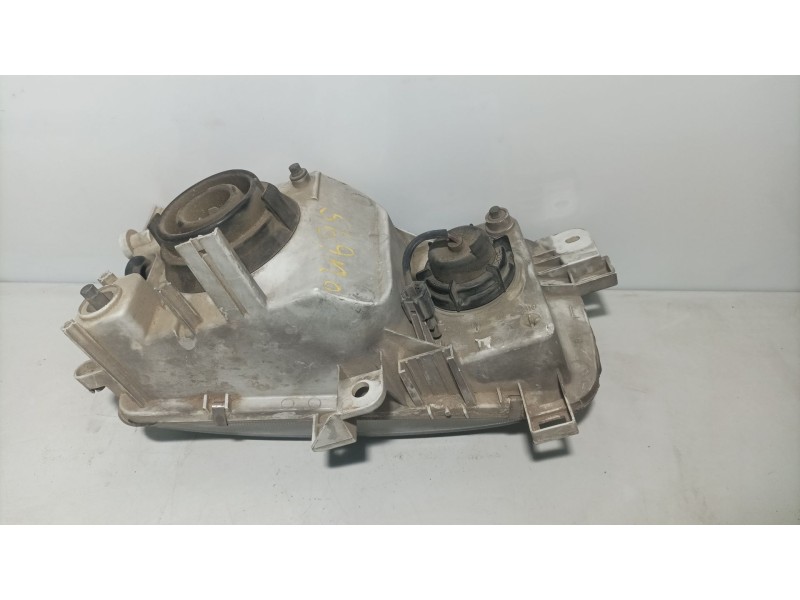 Recambio de faro izquierdo para nissan serena c23m referencia OEM IAM   