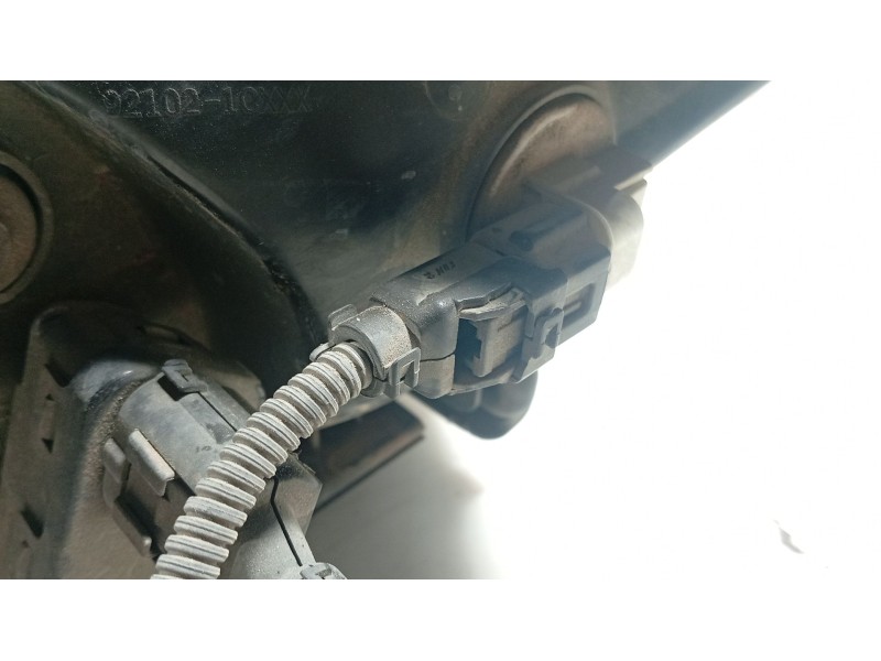 Recambio de faro derecho para hyundai getz (tb) 1.1 referencia OEM IAM 921021C030  