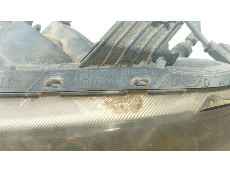 Recambio de faro izquierdo para hyundai getz (tb) 1.1 referencia OEM IAM 921011C030  