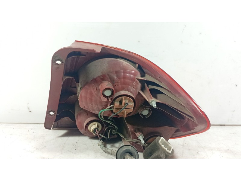 Recambio de piloto trasero izquierdo para hyundai getz (tb) 1.1 referencia OEM IAM 924011C010  