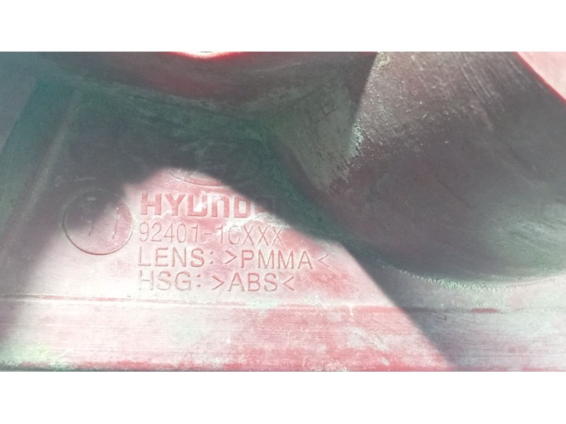 Recambio de piloto trasero izquierdo para hyundai getz (tb) 1.1 referencia OEM IAM 924011C010  