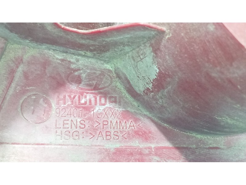 Recambio de piloto trasero izquierdo para hyundai getz (tb) 1.1 referencia OEM IAM 924011C010  