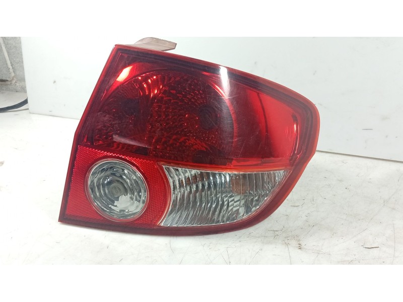 Recambio de piloto trasero derecho para hyundai getz (tb) 1.1 referencia OEM IAM 924021C010  