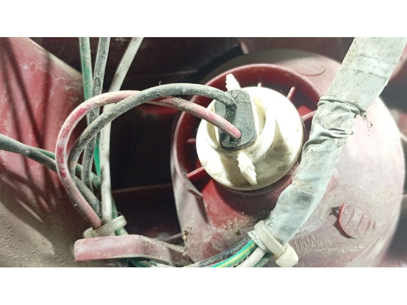 Recambio de piloto trasero derecho para hyundai getz (tb) 1.1 referencia OEM IAM 924021C010  