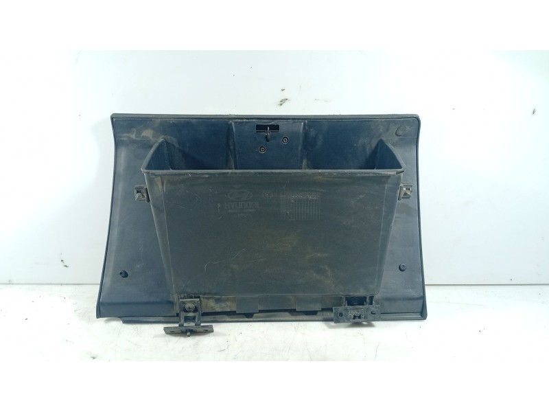 Recambio de guantera para hyundai getz (tb) 1.1 referencia OEM IAM 845101C000LT  